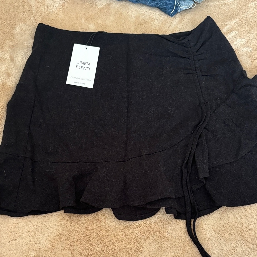 Love Tree Black Linen Blend Skirt with Ruffle Detail